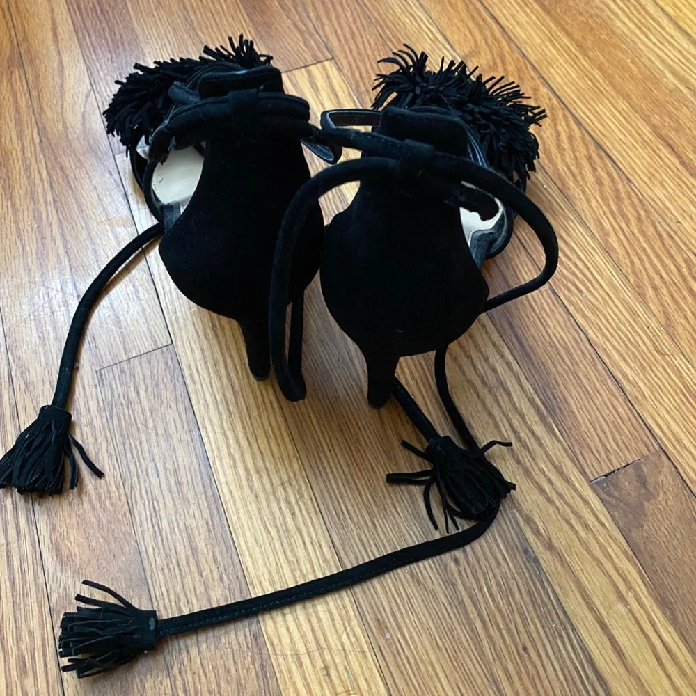 Gianni Bini Black Suede Fringe Open Toe Heels - Picture 4 of 4